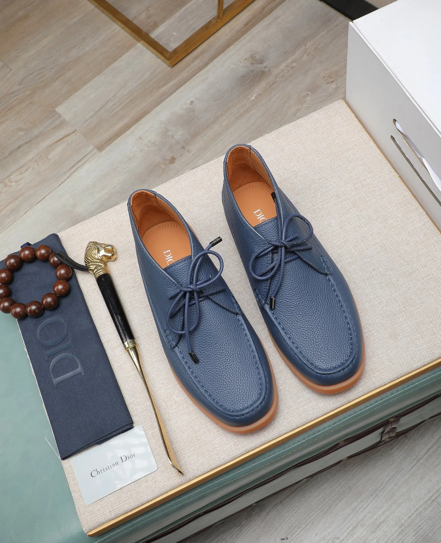Men's shoes 💰600💰Water-dyed cow lining Original order quality Dior —🆘. Dior Original order purchase, high-end leather shoes, fabric: Made of Italian imported cowhide➕Water-dyed cow lining/cowhide lining➕Specially available original outsole, fine workmanship, real-life photos🎬Size: 38-44 (with full set of packaging)